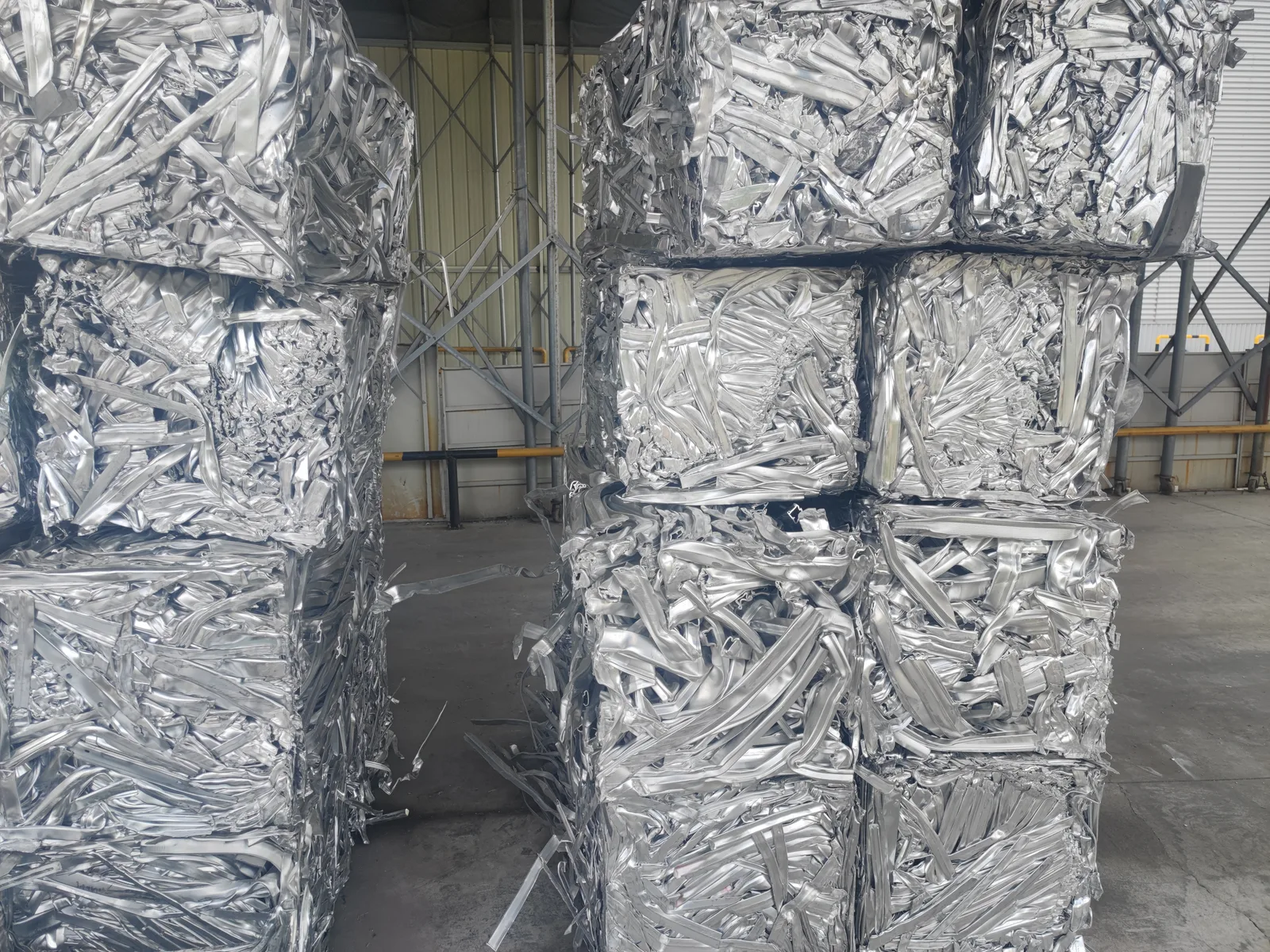 Aluminum Extrusion Scrap Baling